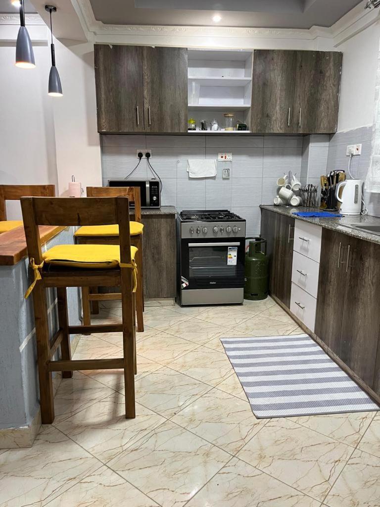 The Pine 2 Bedroom House California Plaza Nanyuki Kültér fotó
